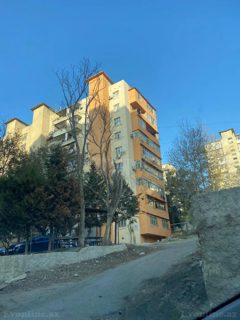 2 otaqlı Mənzil 60 m² Xətai r. Satılır