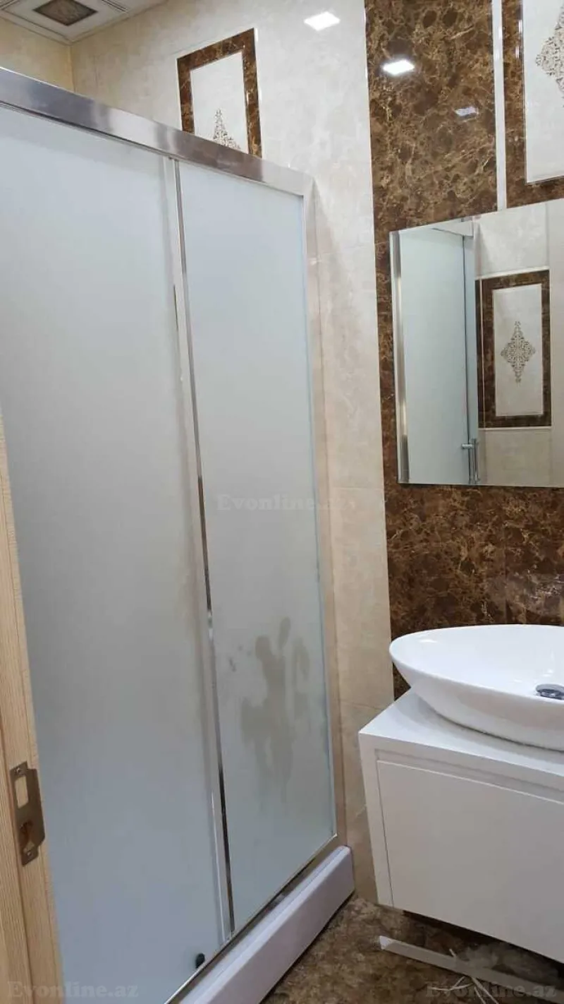 Kirayə verilir 3 otaqlı Mənzil Köhnə tikili 75 m² Sahil m. - şəkil 6