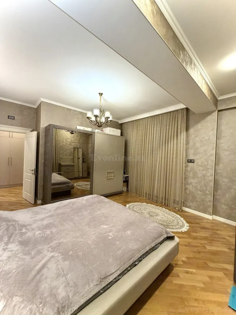 Satılır 3 otaqlı Mənzil Yeni tikili 130 m² Elmlər Akademiyası m. - şəkil 8