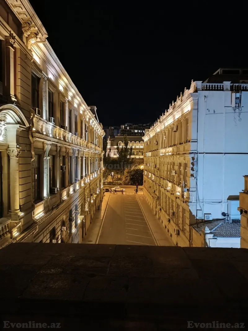 2 otaqlı Mənzil 55 m² İçərişəhər m. Kirayə verilir