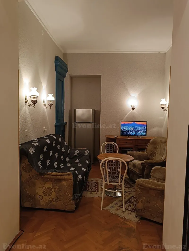 Kirayə verilir 2 otaqlı Mənzil Köhnə tikili 55 m² İçərişəhər m. - şəkil 6