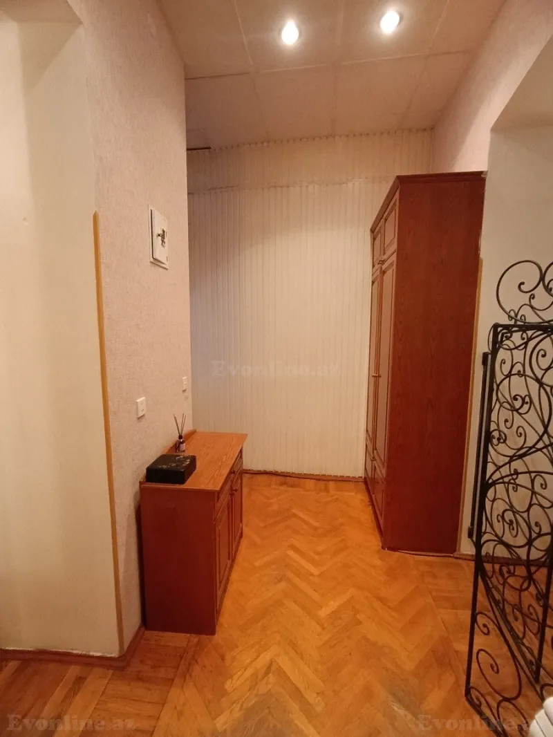 Kirayə verilir 2 otaqlı Mənzil Köhnə tikili 55 m² İçərişəhər m. - şəkil 18