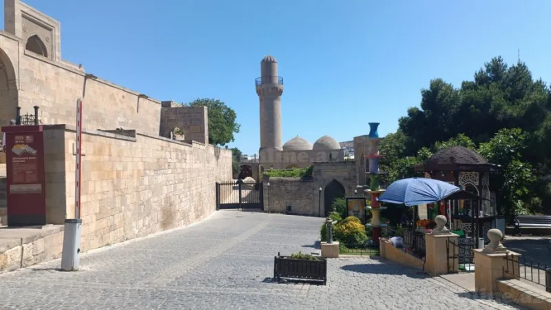 Kirayə verilir 2 otaqlı Mənzil Köhnə tikili 55 m² İçərişəhər m. - şəkil 23