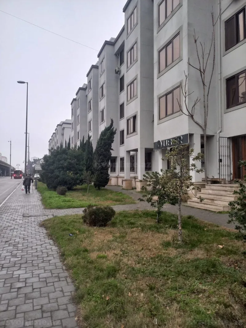 Kirayə verilir Obyekt 30 m² Binəqədi r.