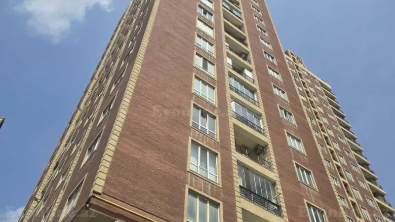 2 otaqlı Mənzil 95 m² 28 May m. Satılır