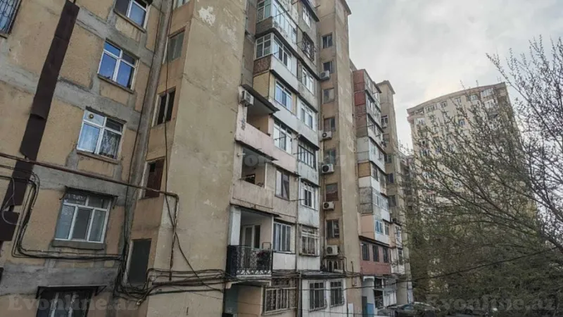 Satılır 3 otaqlı Mənzil Köhnə tikili 80 m² Əhmədli