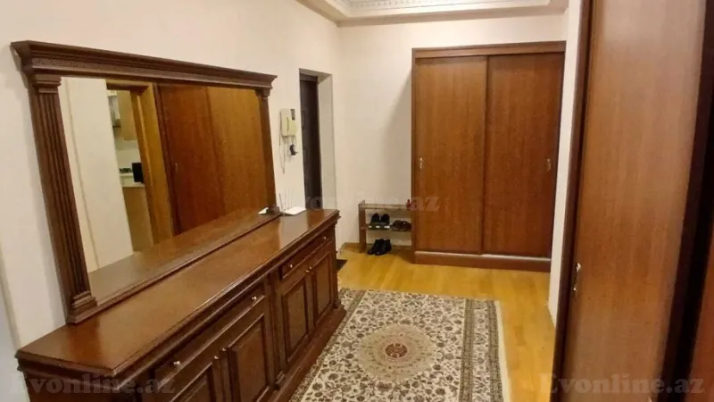 Kirayə verilir 3 otaqlı Mənzil Yeni tikili 140 m² Nizami m. - şəkil 18