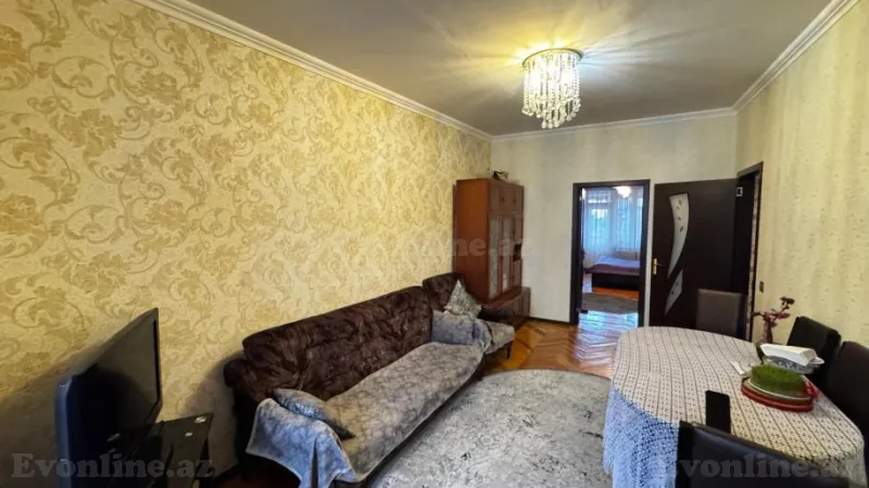 Satılır 3 otaqlı Mənzil Köhnə tikili 80 m² 7-ci mikrorayon - şəkil 2