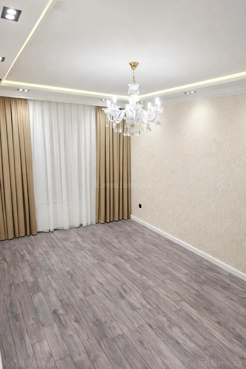 Satılır 2 otaqlı Mənzil Köhnə tikili 70 m² Suraxanı r.