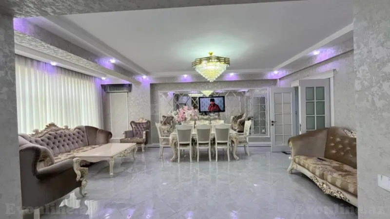 4 otaqlı Mənzil 176 m² İnşaatçılar m. Satılır