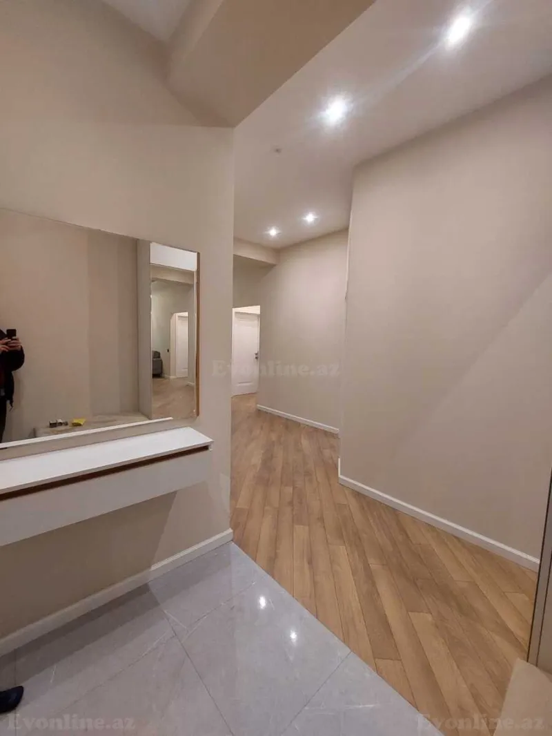 Satılır 2 otaqlı Mənzil Yeni tikili 74 m² Nəsimi r. - şəkil 10