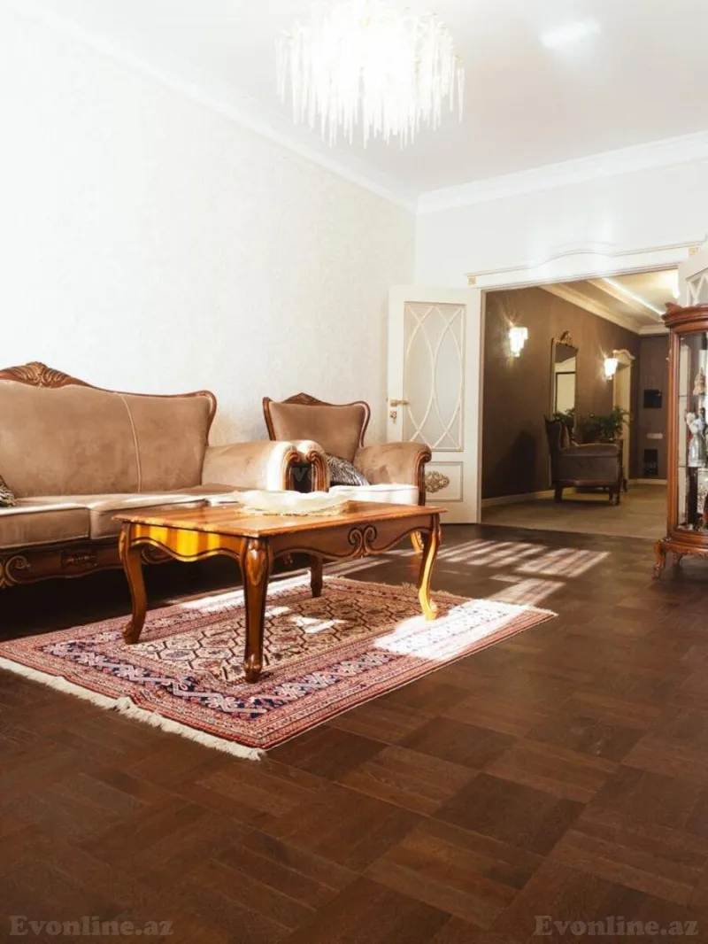 Satılır 4 otaqlı Mənzil Yeni tikili 210 m² Xətai m. - şəkil 3