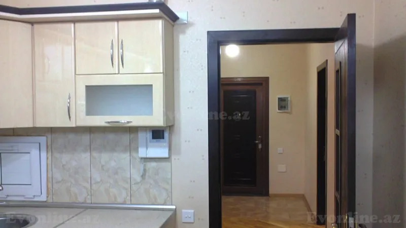 Kirayə verilir 3 otaqlı Mənzil Yeni tikili 77 m² Yeni Yasamal - şəkil 13