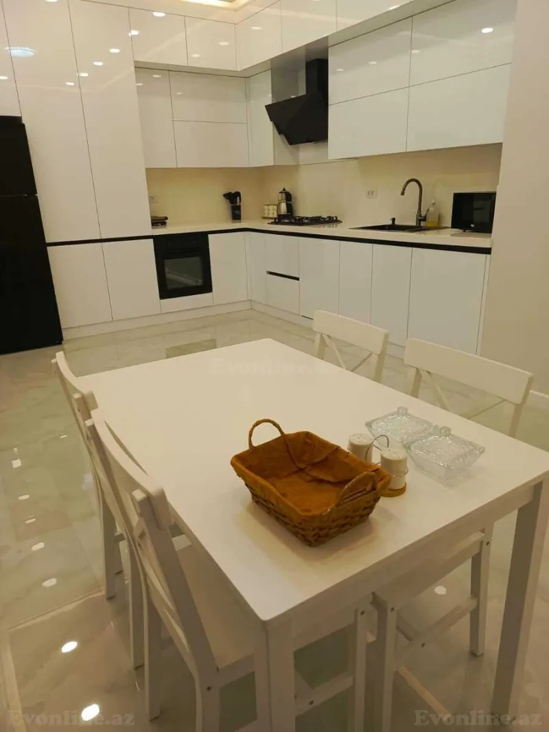 Kirayə verilir 3 otaqlı Mənzil Yeni tikili 120 m² Nizami m. - şəkil 12