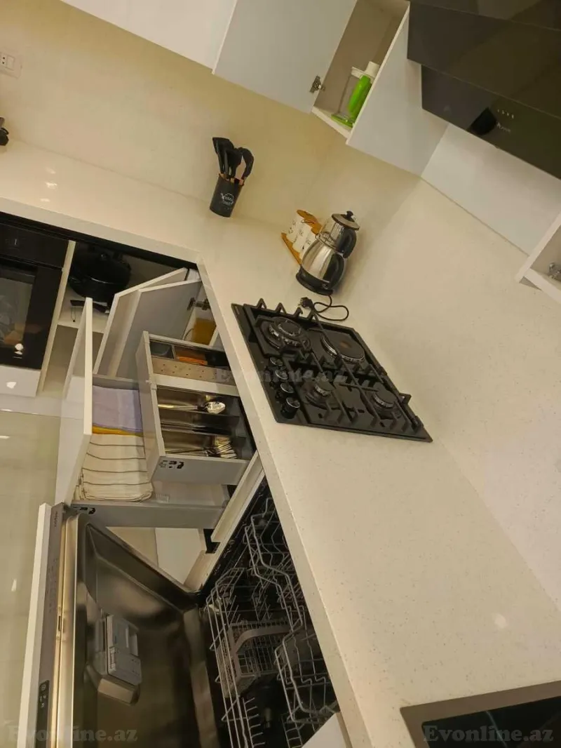 Kirayə verilir 3 otaqlı Mənzil Yeni tikili 120 m² Nizami m. - şəkil 16