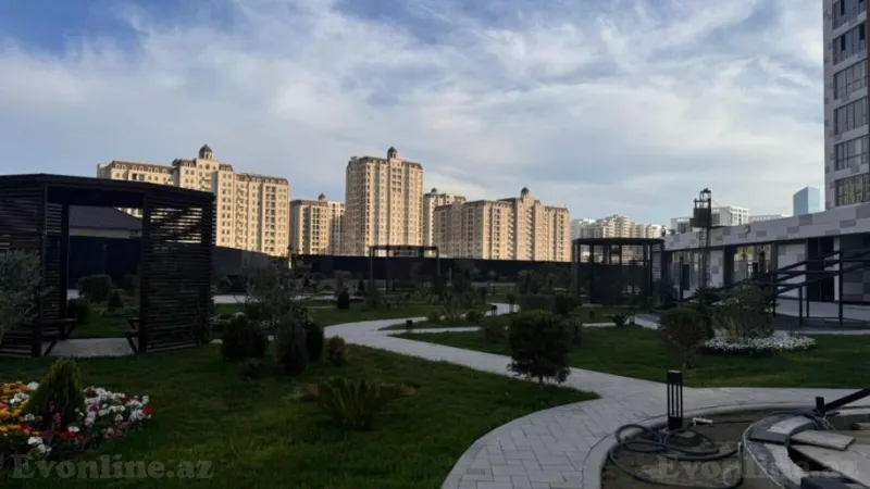 Satılır 2 otaqlı Mənzil Yeni tikili 66 m² Koroğlu m. - şəkil 2