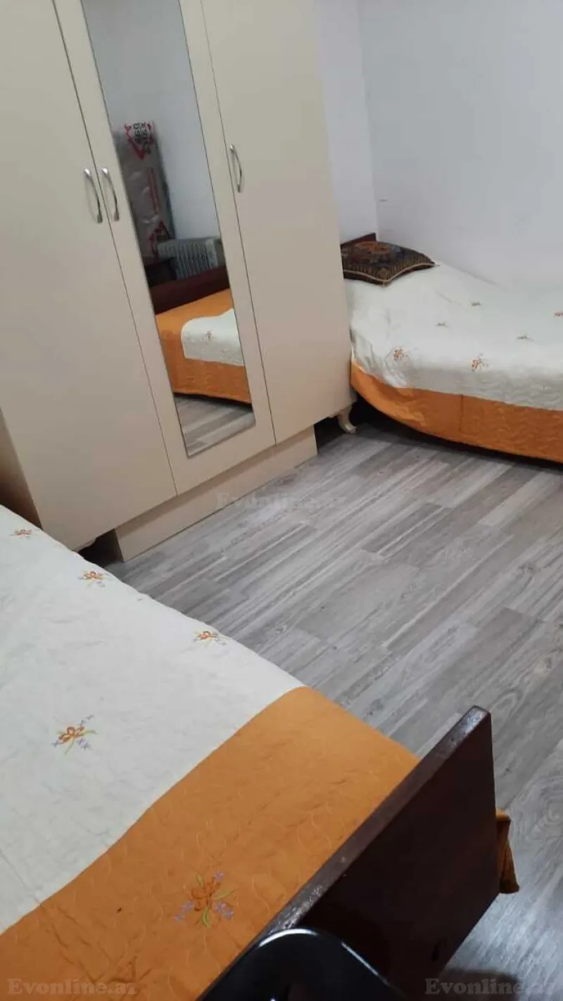 1 otaqlı Mənzil 28 m² 8 Noyabr m. Satılır