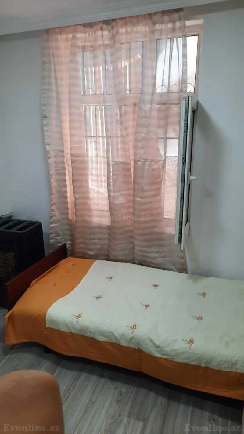 Satılır 1 otaqlı Mənzil Köhnə tikili 28 m² 8 Noyabr m. - şəkil 3