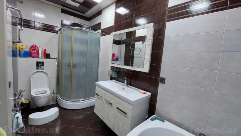 Kirayə verilir 3 otaqlı Mənzil Yeni tikili 130 m² 28 May m. - şəkil 12