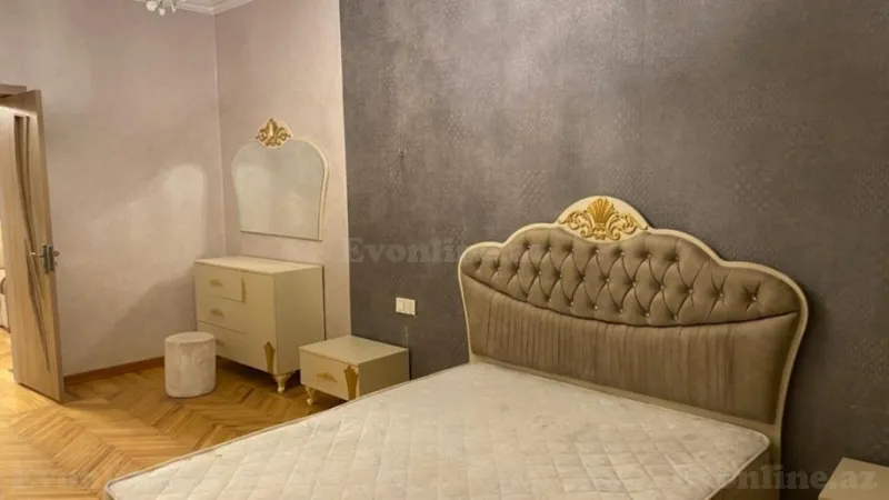 Satılır 2 otaqlı Mənzil Köhnə tikili 60 m² 28 May m. - şəkil 11