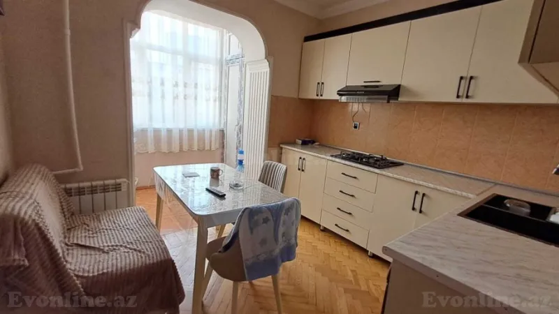 Kirayə verilir 3 otaqlı Mənzil Köhnə tikili 70 m² Qara Qarayev m. - şəkil 8