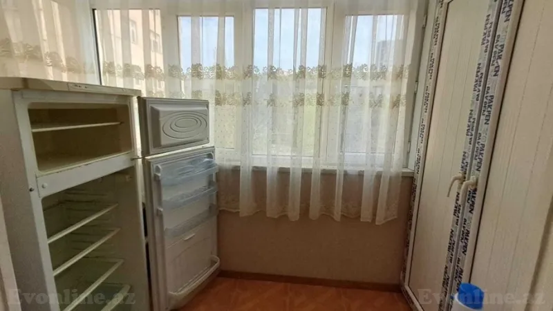 Kirayə verilir 3 otaqlı Mənzil Köhnə tikili 70 m² Qara Qarayev m. - şəkil 9