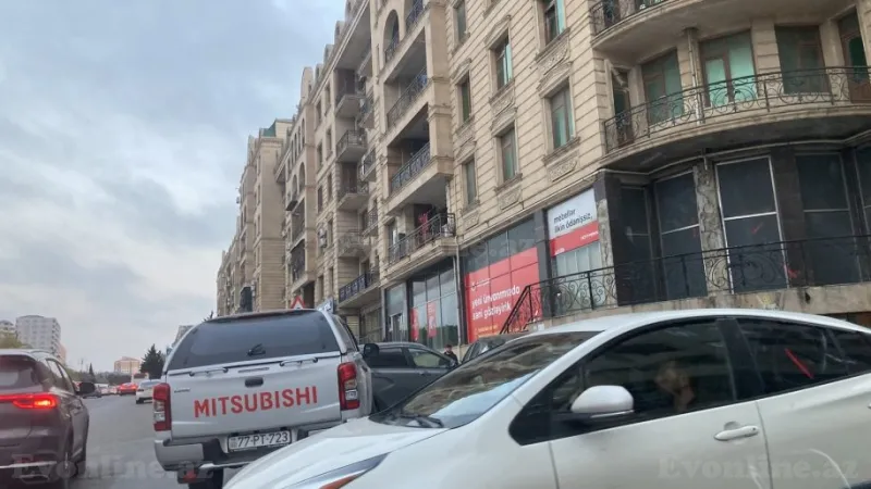 3 otaqlı Mənzil 65 m² Xırdalan Satılır