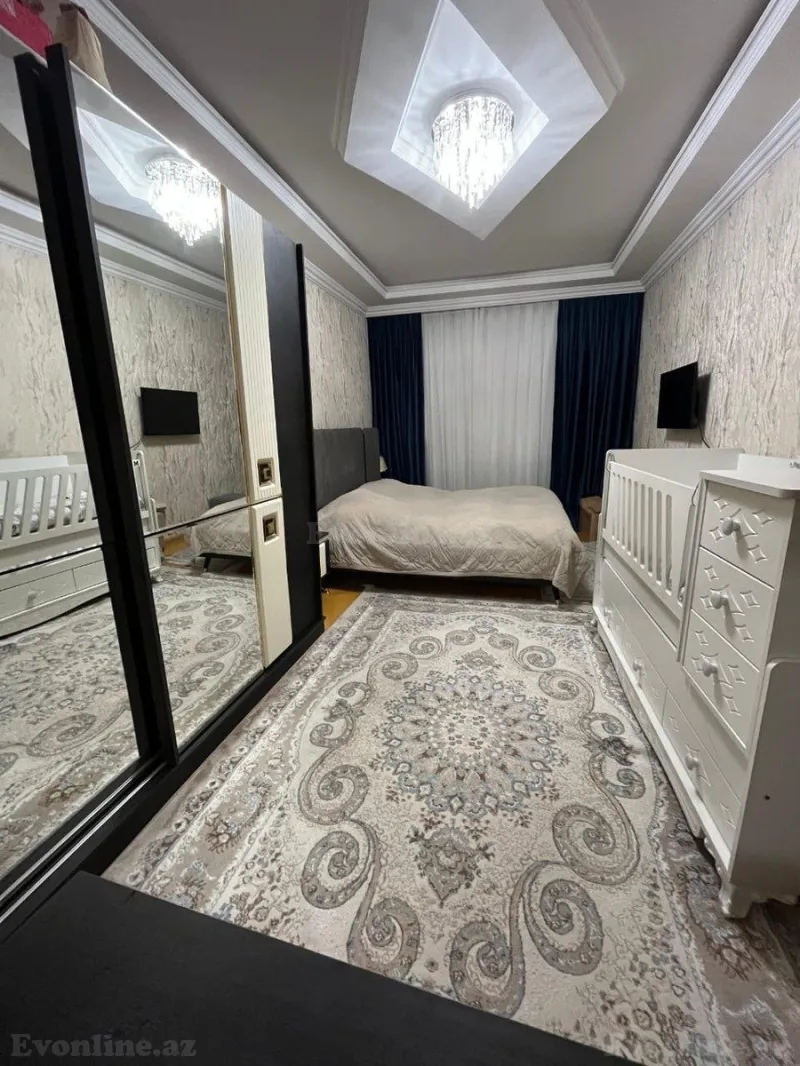 Satılır 5 otaqlı Mənzil Köhnə tikili 120 m² Xətai r. - şəkil 4