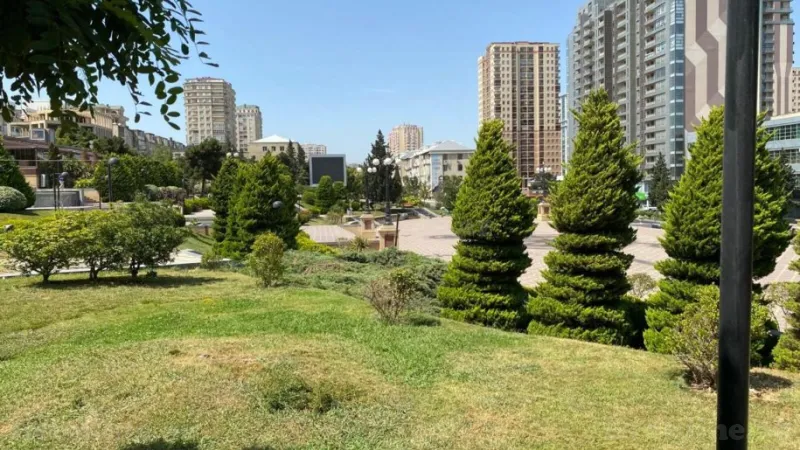 Satılır 3 otaqlı Mənzil Yeni tikili 128 m² Elmlər Akademiyası m. - şəkil 2