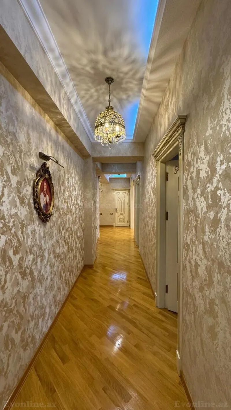 Satılır 3 otaqlı Mənzil Yeni tikili 128 m² Elmlər Akademiyası m. - şəkil 12