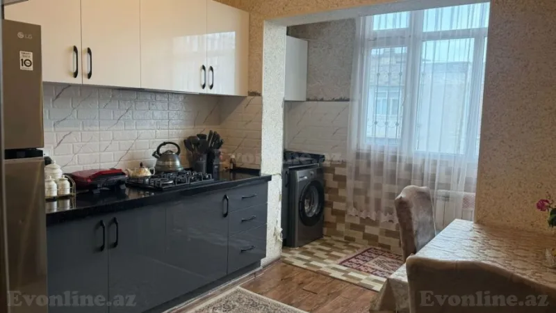 Satılır 2 otaqlı Mənzil Köhnə tikili 65 m² Xalqlar Dostluğu m. - şəkil 4