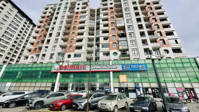 Satılır 3 otaqlı Mənzil Yeni tikili 98 m² 8 Noyabr m.