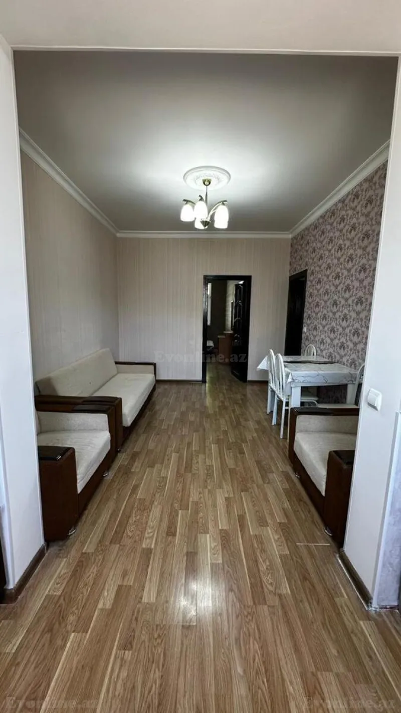 3 otaqlı Mənzil 50 m² 3-cü mikrorayon Satılır