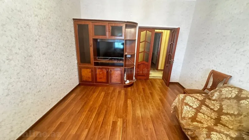 Kirayə verilir 3 otaqlı Mənzil Köhnə tikili 80 m² Nəsimi r. - şəkil 4