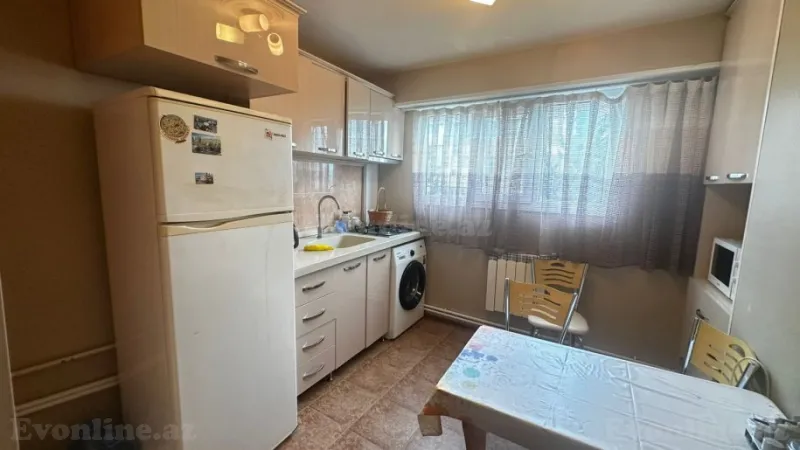 Kirayə verilir 3 otaqlı Mənzil Köhnə tikili 80 m² Nəsimi r. - şəkil 12