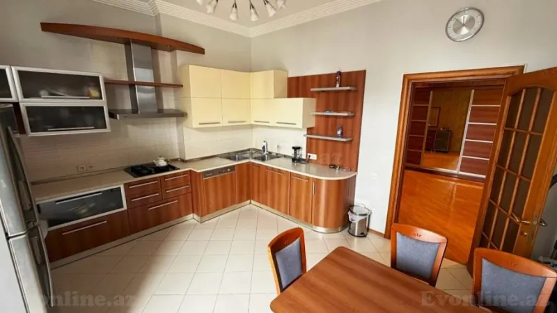 Satılır 4 otaqlı Mənzil Yeni tikili 175 m² Yasamal - şəkil 13