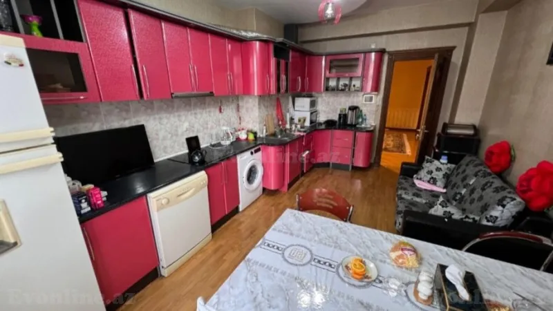 Satılır 4 otaqlı Mənzil Yeni tikili 190 m² Elmlər Akademiyası m. - şəkil 5