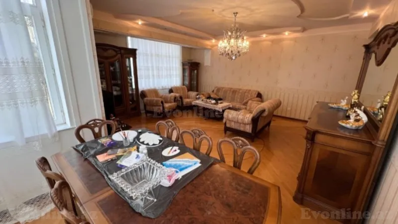 Satılır 4 otaqlı Mənzil Yeni tikili 190 m² Elmlər Akademiyası m. - şəkil 14