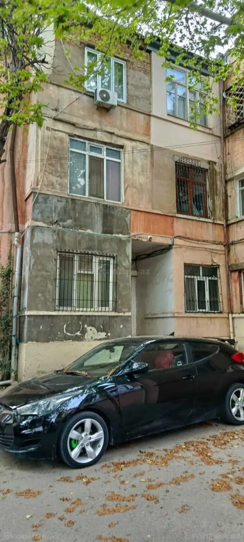 Satılır 2 otaqlı Mənzil Köhnə tikili 72 m² Nəsimi r. - şəkil 2