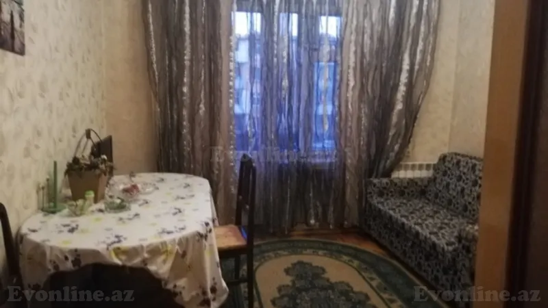 Satılır 2 otaqlı Mənzil Köhnə tikili 60 m² Elmlər Akademiyası m.