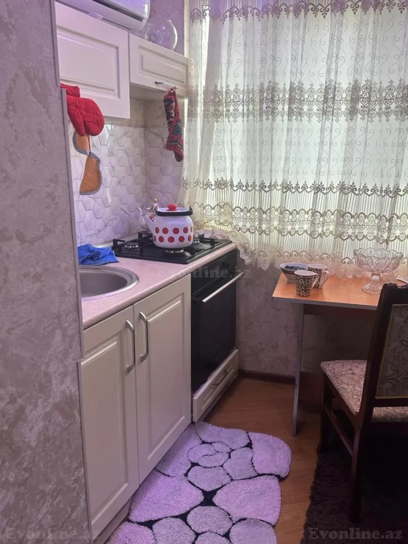 Satılır 3 otaqlı Mənzil Köhnə tikili 60 m² İnşaatçılar m. - şəkil 18