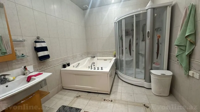 Satılır 4 otaqlı Mənzil Yeni tikili 204 m² 28 May m. - şəkil 16