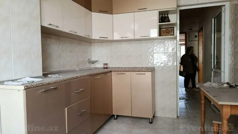 Satılır 3 otaqlı Mənzil Köhnə tikili 57 m² Gənclik m. - şəkil 18