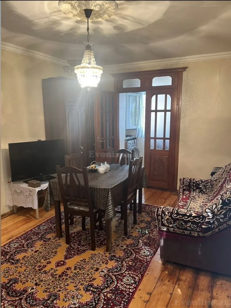 2 otaqlı Mənzil 40 m² Xalqlar Dostluğu m. Satılır