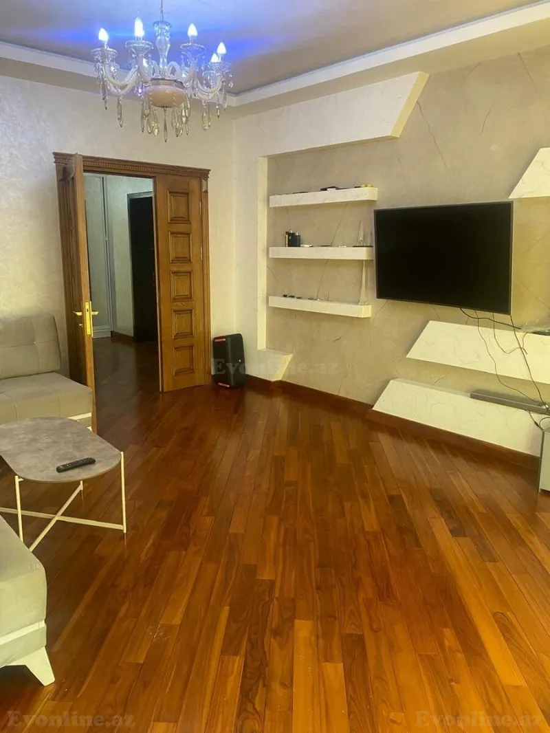 Satılır 2 otaqlı Mənzil Yeni tikili 81 m² 8-ci mikrorayon - şəkil 3