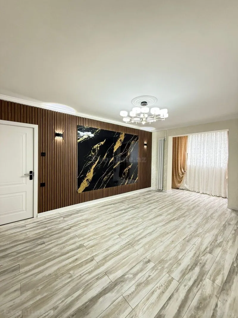 3 otaqlı Mənzil 70 m² 9-cu mikrorayon Satılır