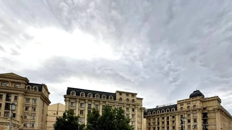 4 otaqlı Mənzil 130 m² Bayıl Satılır