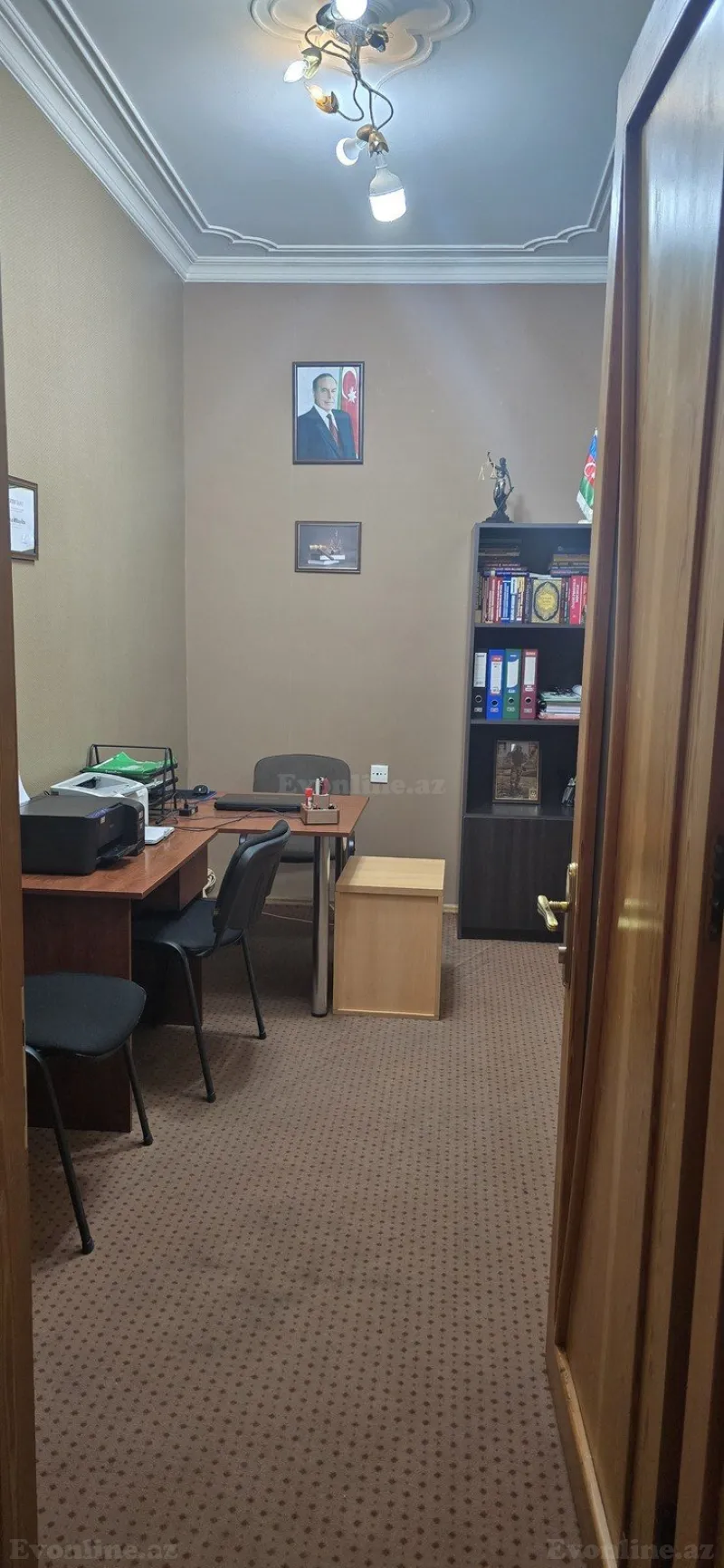 1 otaqlı Ofis 12 m² Nizami m. Kirayə verilir