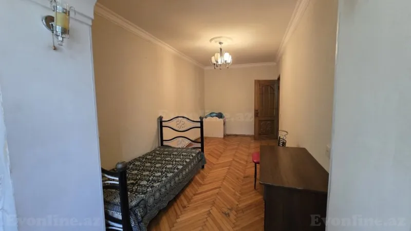 Kirayə verilir 3 otaqlı Mənzil Köhnə tikili 77 m² Nəsimi r. - şəkil 3