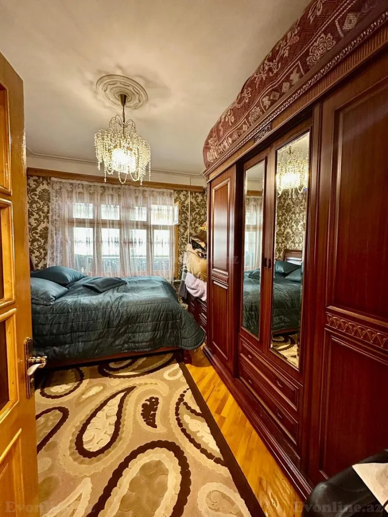 Satılır 5 otaqlı Mənzil Köhnə tikili 130 m² Qara Qarayev m. - şəkil 7